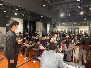 Read more about the article 2023년 6월 보컬패밀리 보컬 앙상블 수업 (1)